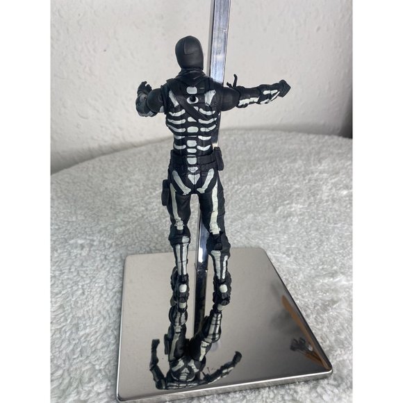 McFarlane Fortnite Green Glow Skull Trooper 7" Glow in the Dark Action Figure - Picture 6 of 11